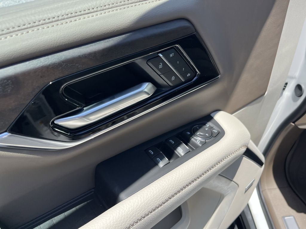 new 2025 GMC Yukon car, priced at $83,290