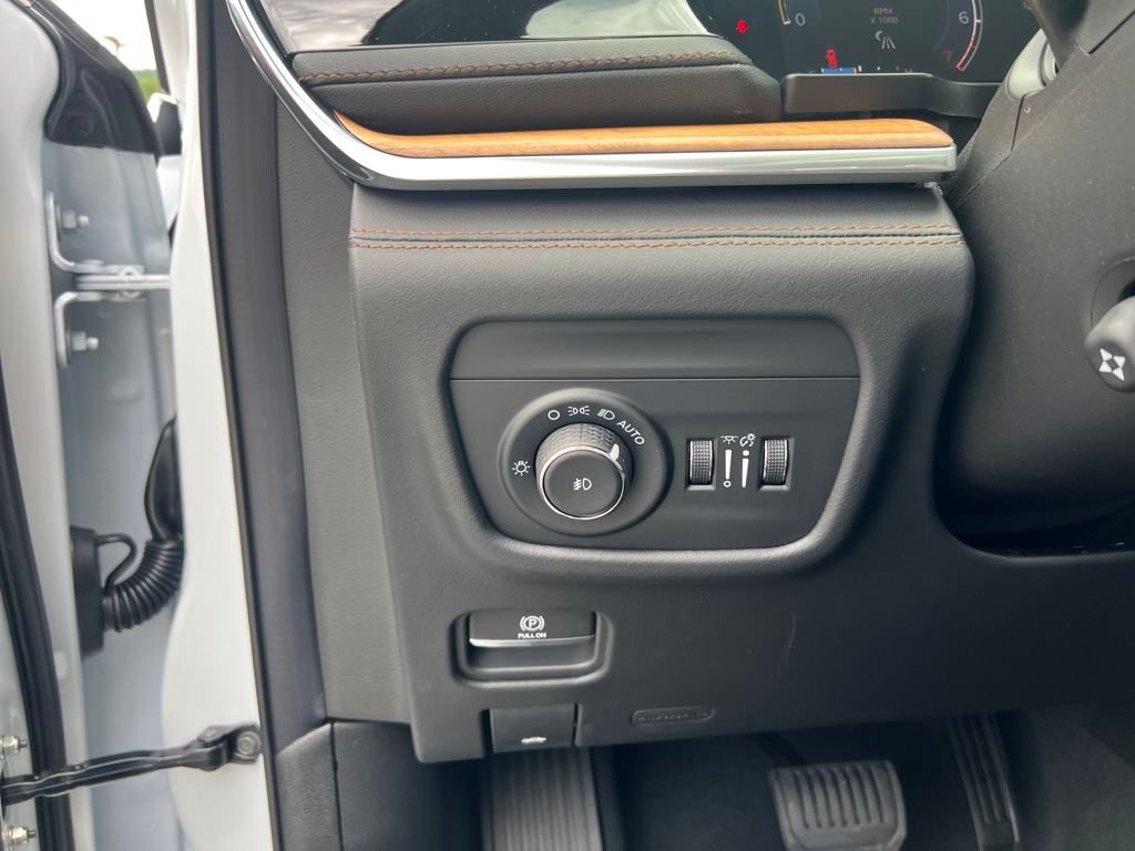 new 2025 Jeep Grand Cherokee L car, priced at $67,326