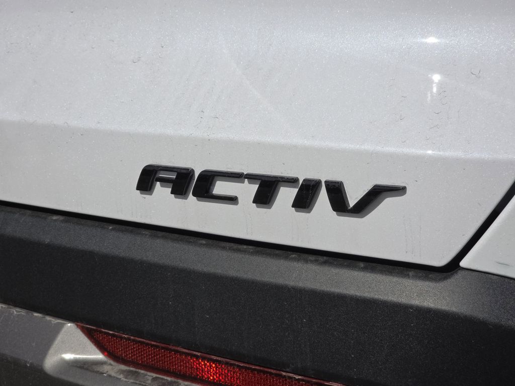 new 2026 Chevrolet Equinox car, priced at $31,895