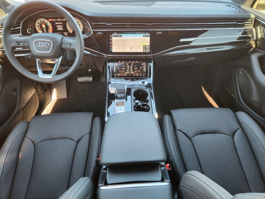 new 2025 Audi Q7 car, priced at $92,350
