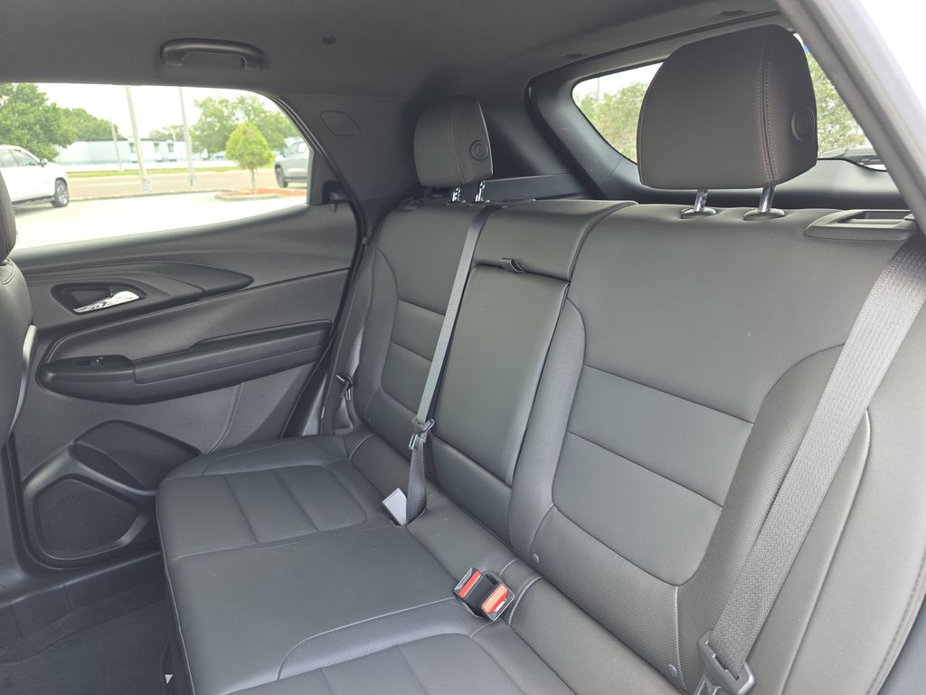 used 2024 Chevrolet TrailBlazer car, priced at $25,992
