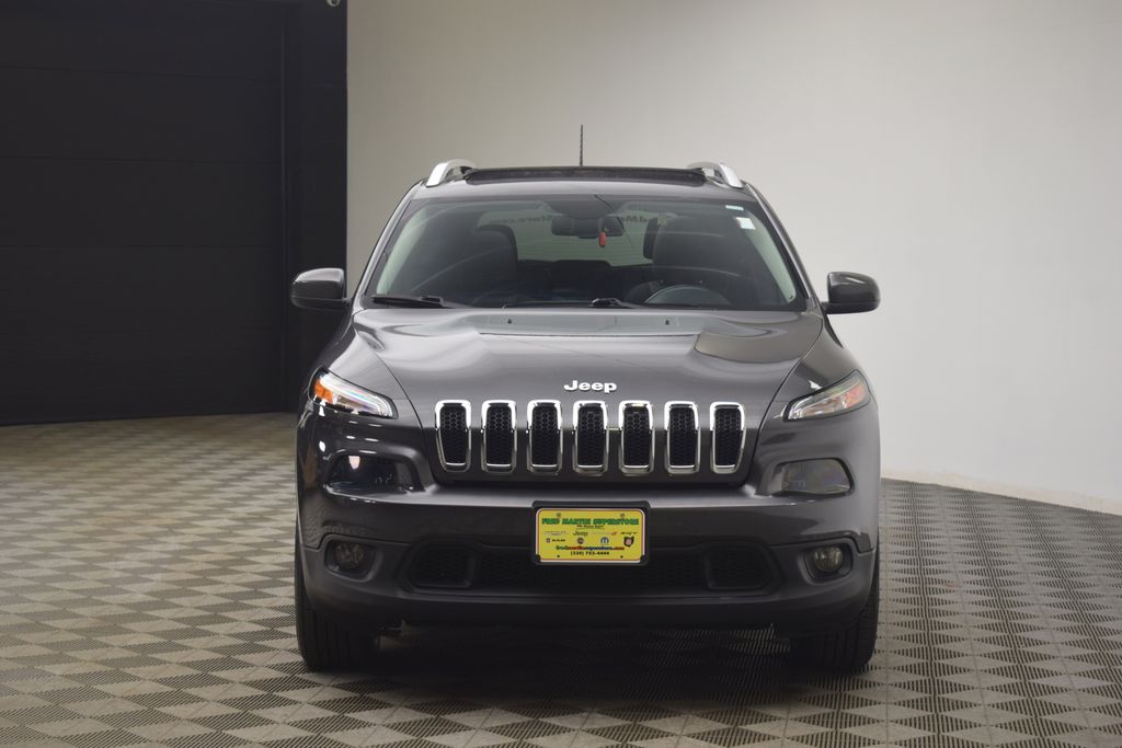 used 2016 Jeep Cherokee car, priced at $10,095