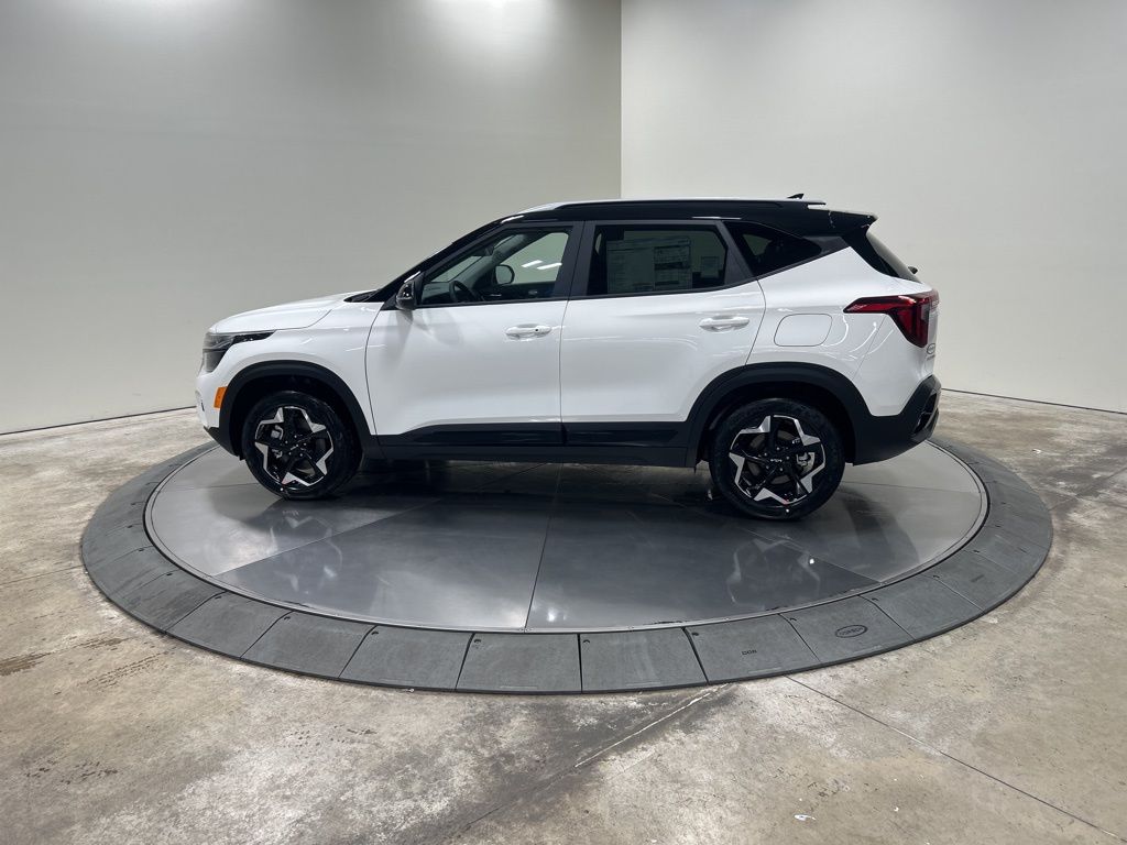 new 2026 Kia Seltos car, priced at $27,860