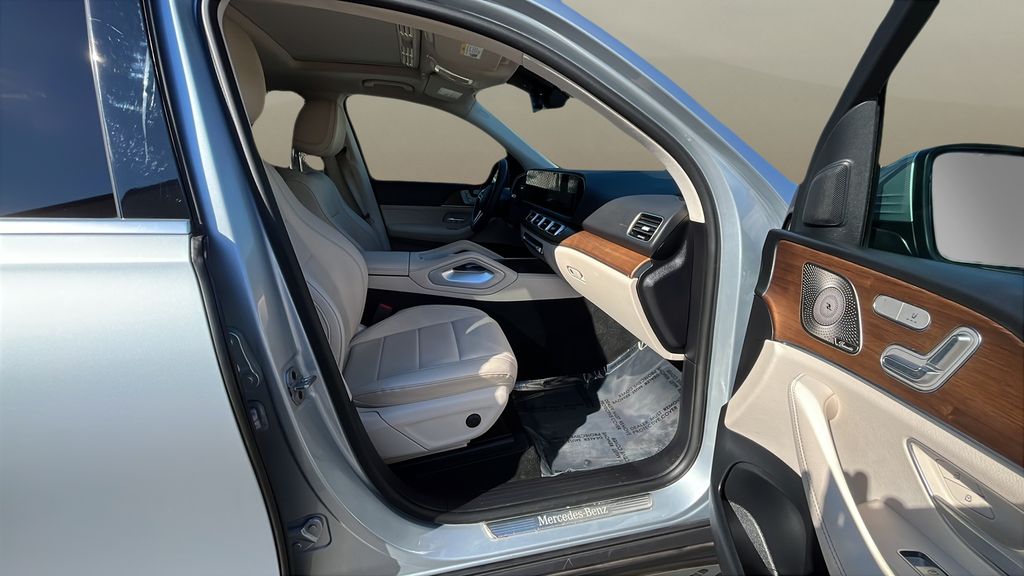 used 2022 Mercedes-Benz GLE car, priced at $40,700