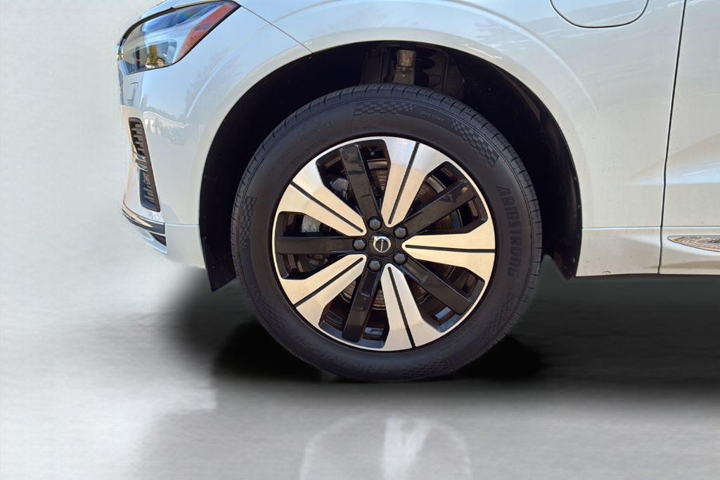 used 2023 Volvo XC60 Recharge Plug-In Hybrid car, priced at $33,600