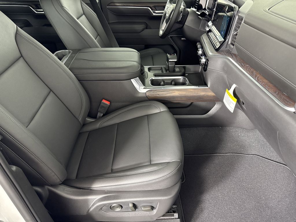 new 2026 GMC Sierra 1500 car, priced at $60,925