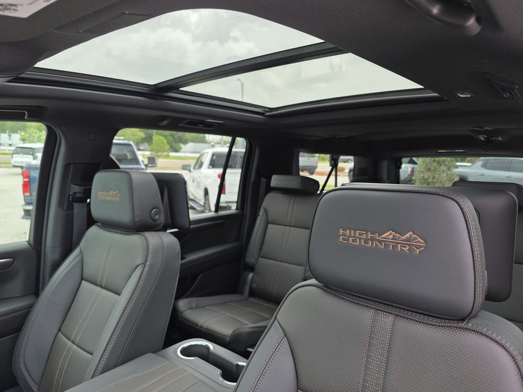 new 2025 Chevrolet Suburban car, priced at $90,859