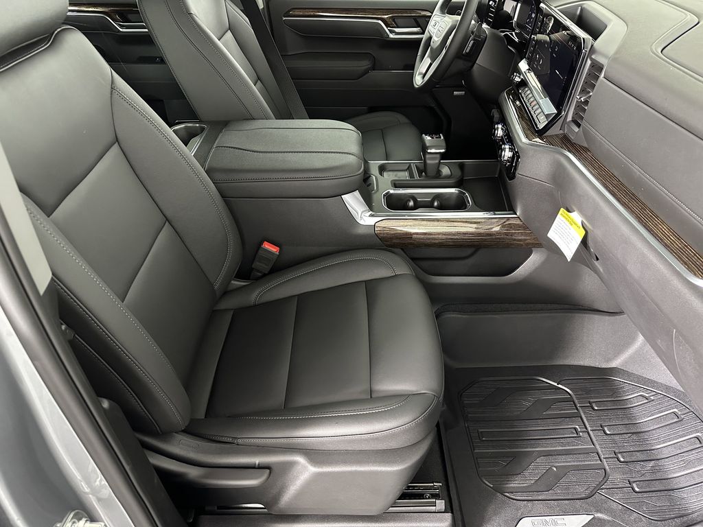 new 2025 GMC Sierra 1500 car, priced at $60,224