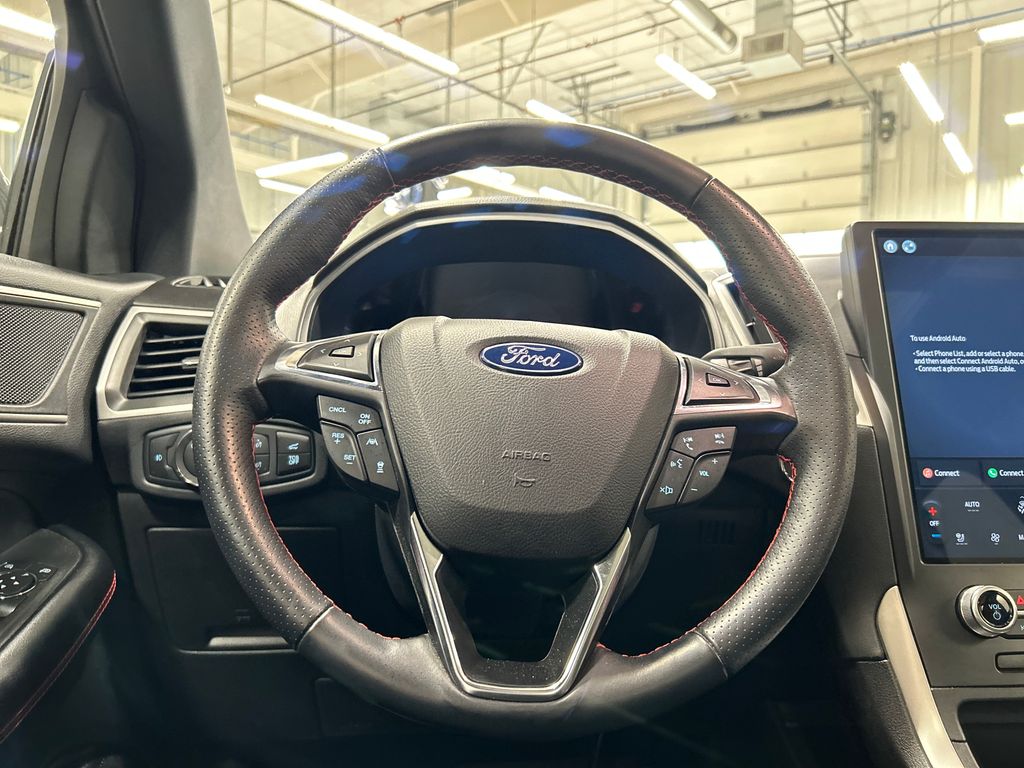 used 2022 Ford Edge car, priced at $27,623