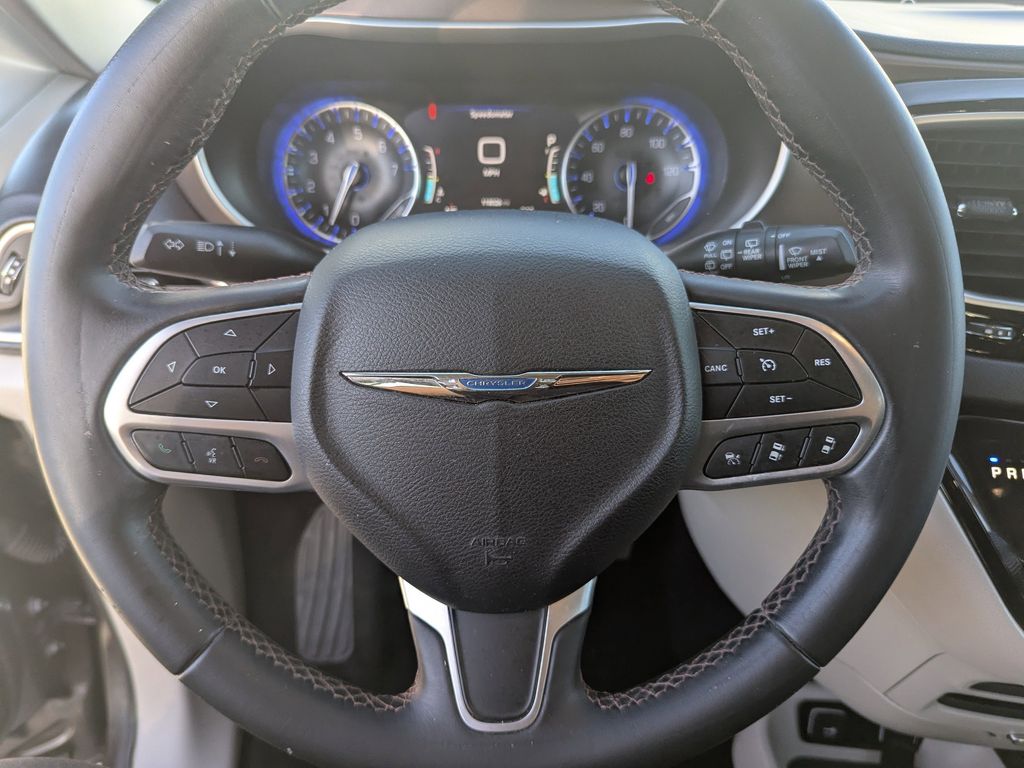 used 2018 Chrysler Pacifica car, priced at $11,193