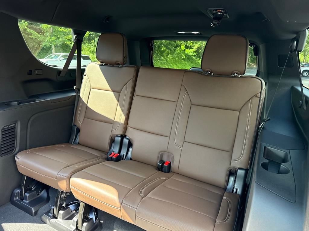 new 2025 Chevrolet Suburban car, priced at $92,180