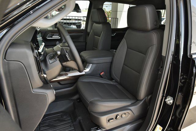new 2025 GMC Sierra 1500 car, priced at $64,525