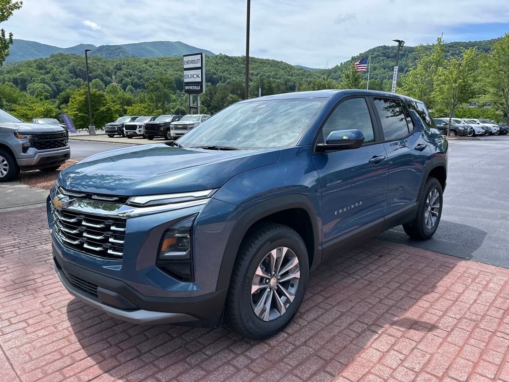 new 2026 Chevrolet Equinox car, priced at $31,995