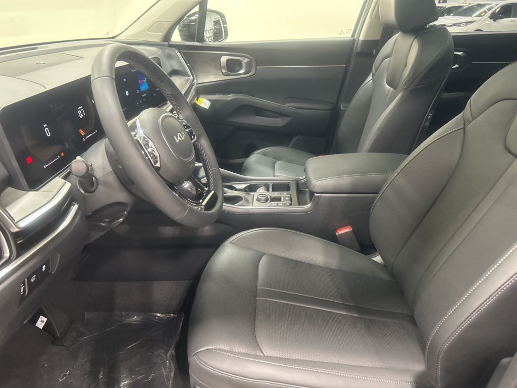 new 2025 Kia Sorento car, priced at $39,010