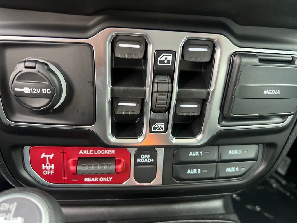 new 2025 Jeep Wrangler car, priced at $45,868