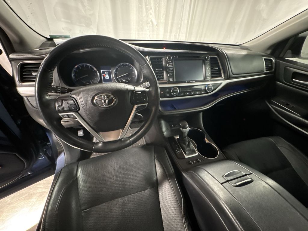 used 2016 Toyota Highlander car, priced at $19,458