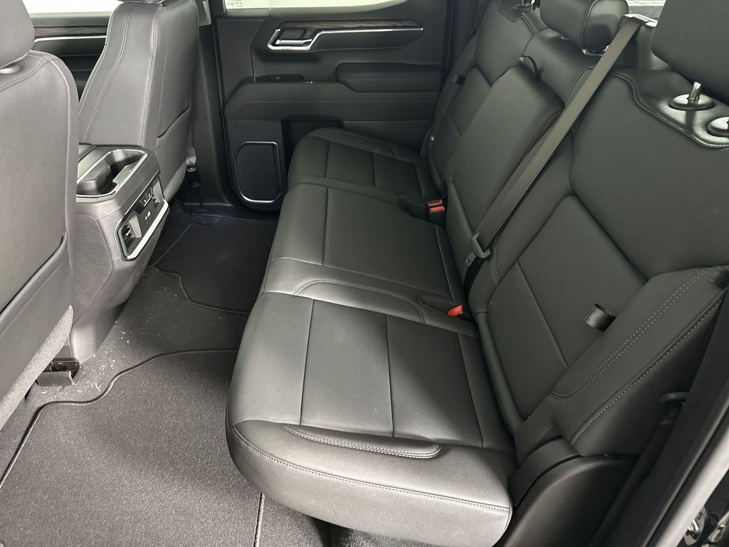 new 2025 GMC Sierra 1500 car, priced at $59,319