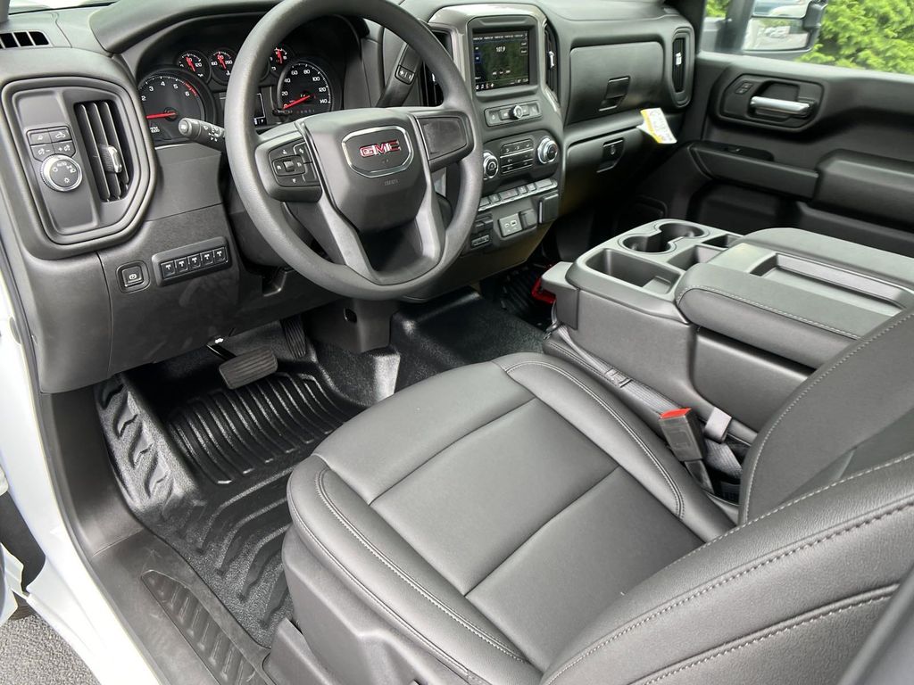 new 2024 GMC Sierra 3500HD car, priced at $43,778