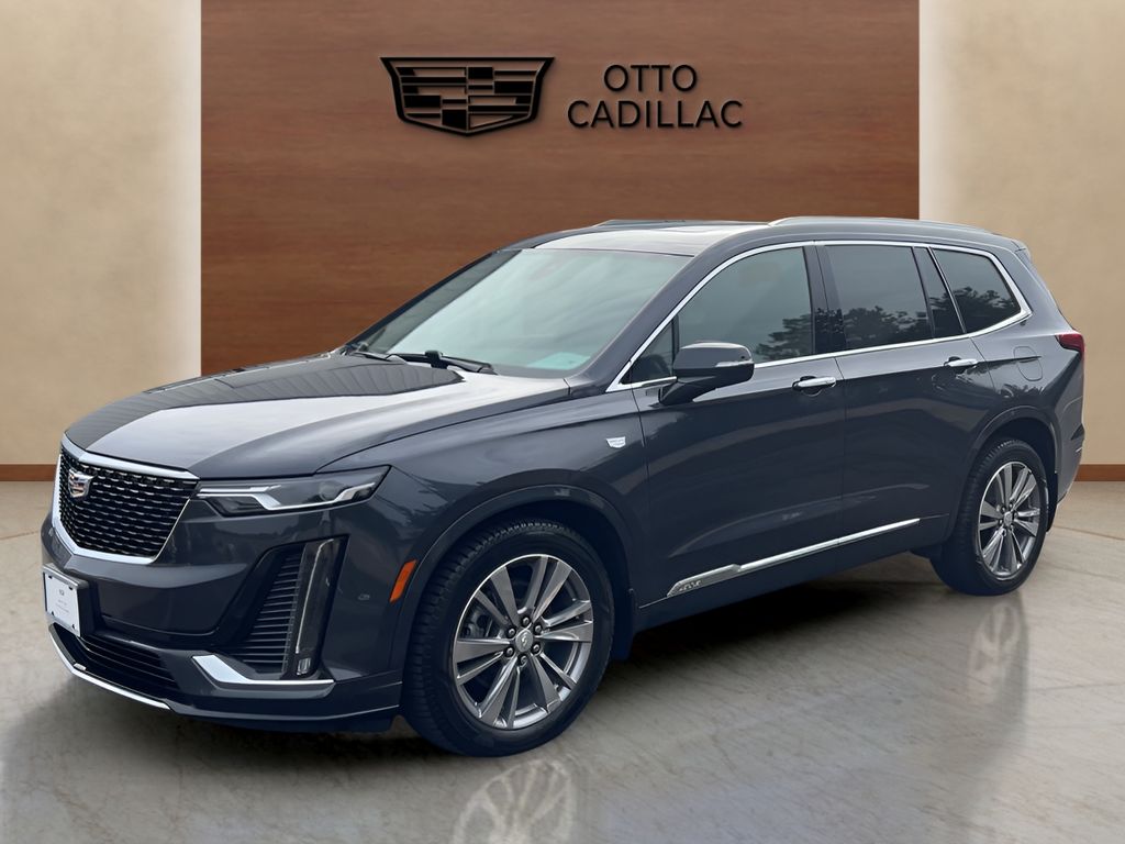 used 2022 Cadillac XT6 car, priced at $32,300
