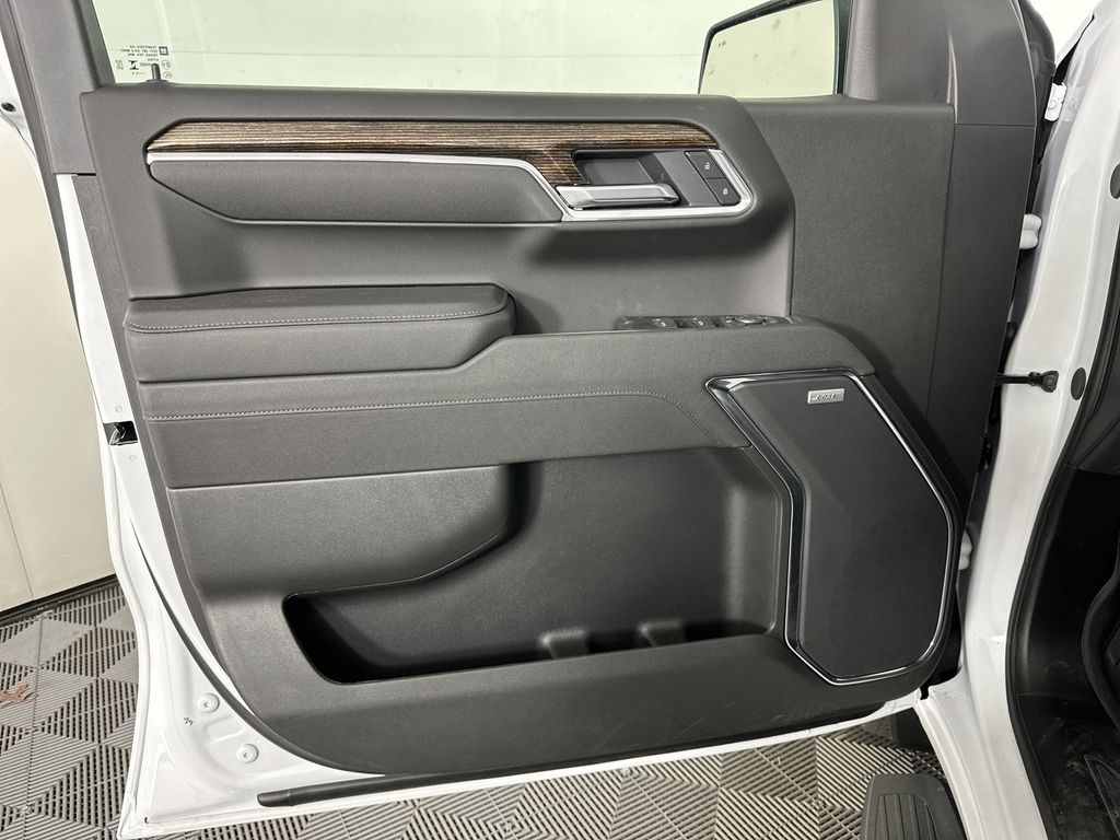 new 2025 GMC Sierra 1500 car, priced at $61,284