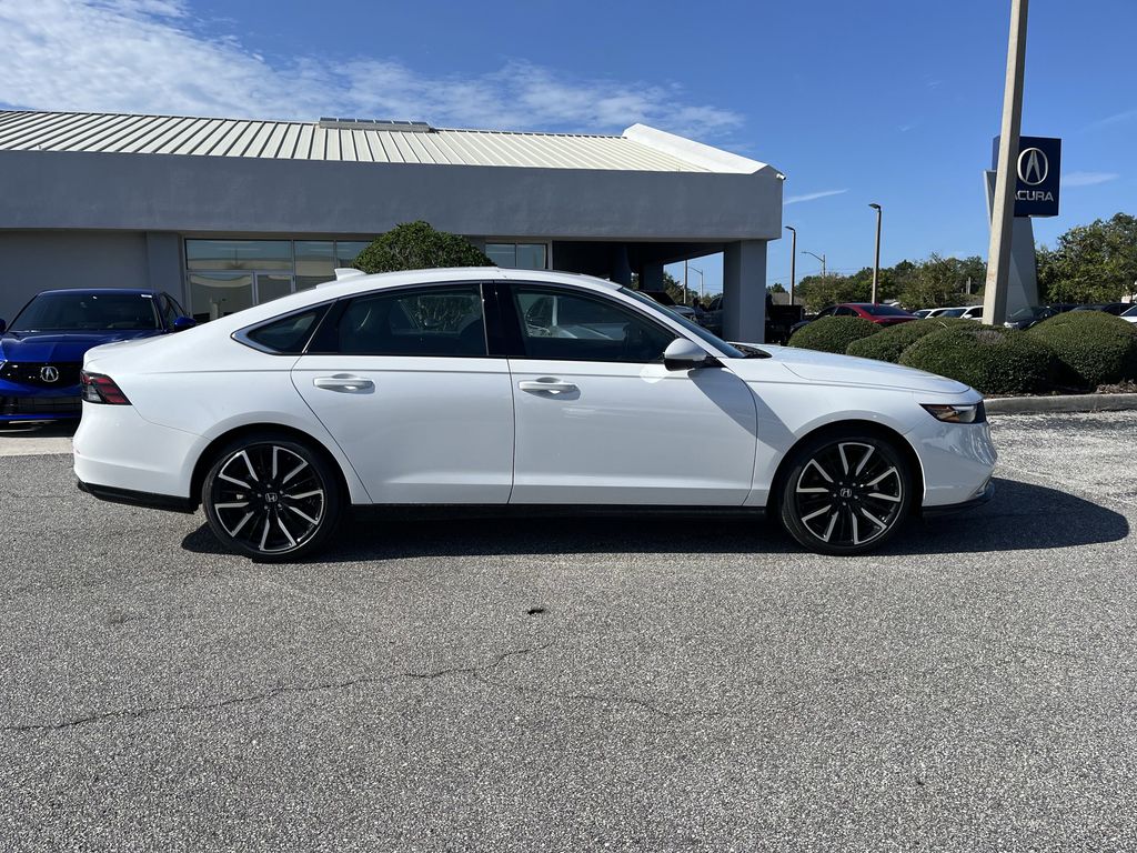 new 2025 Honda Accord Hybrid car, priced at $39,269