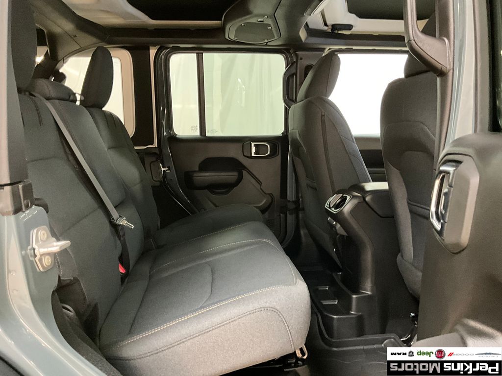 new 2025 Jeep Wrangler car, priced at $55,783