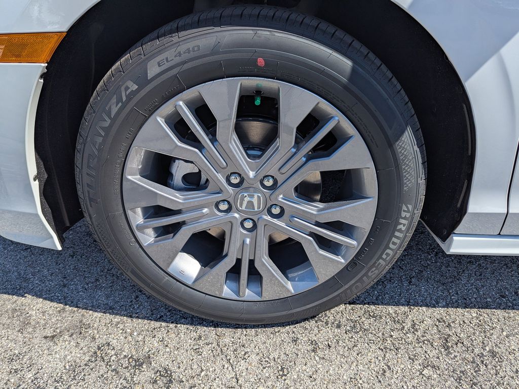 new 2026 Honda Odyssey car, priced at $49,445