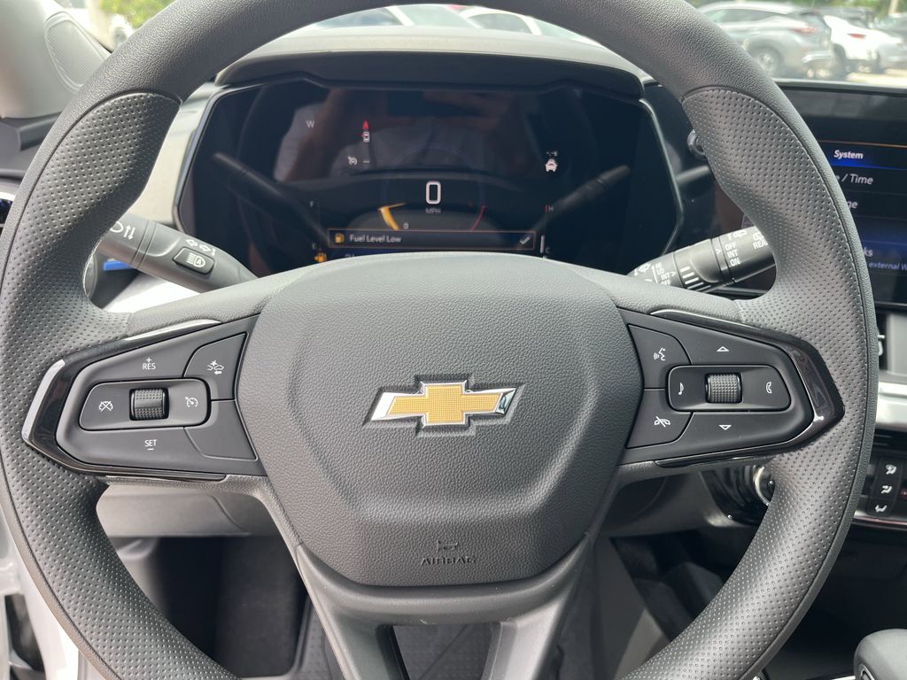 new 2025 Chevrolet Trax car, priced at $22,862