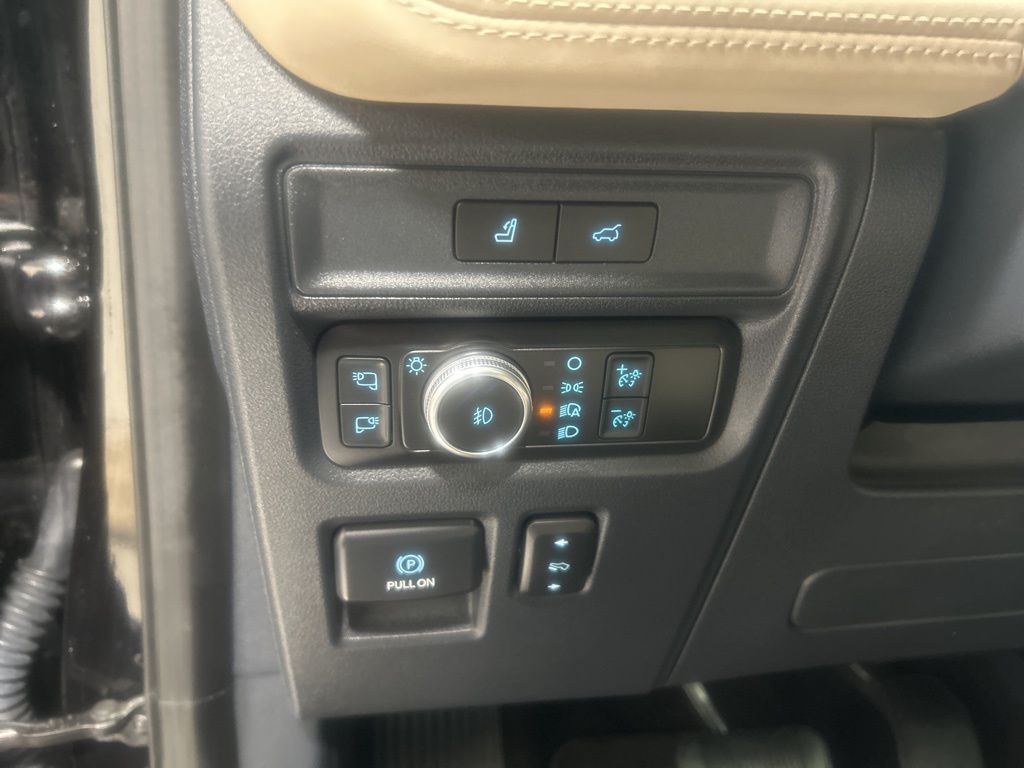 used 2022 Ford Expedition Max car, priced at $55,852