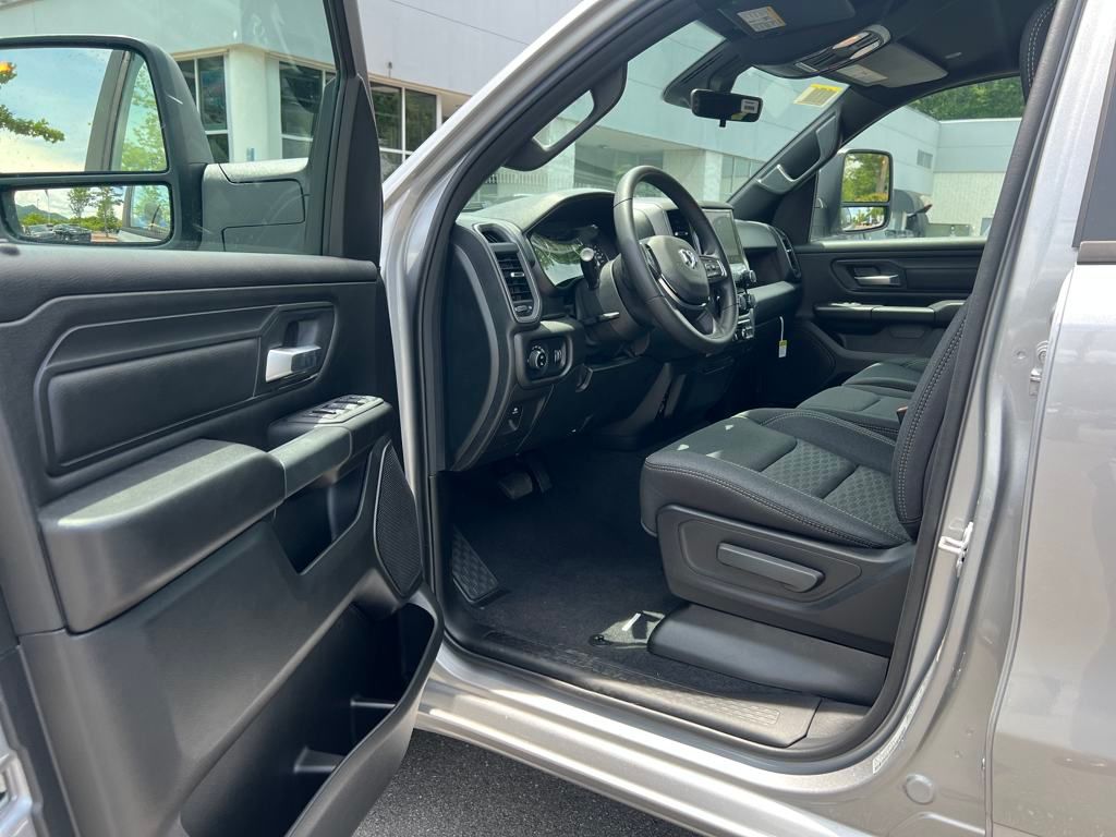 new 2025 Ram 1500 car, priced at $46,990