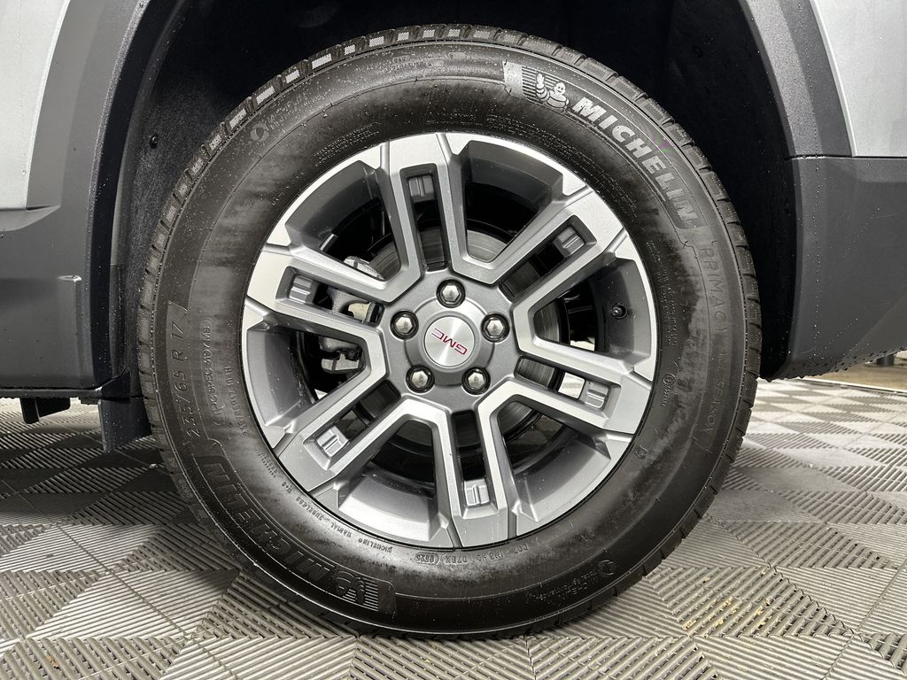 new 2025 GMC Terrain car, priced at $28,890