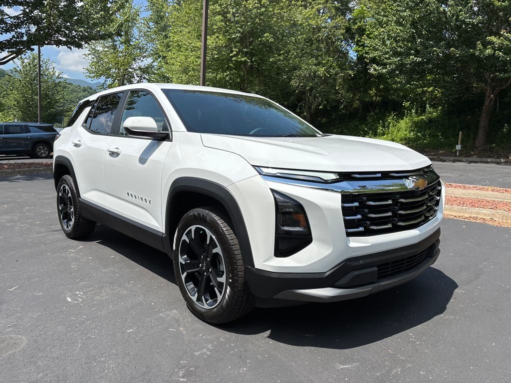 new 2026 Chevrolet Equinox car, priced at $32,595