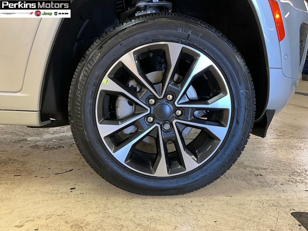 new 2025 Jeep Grand Cherokee car, priced at $59,841