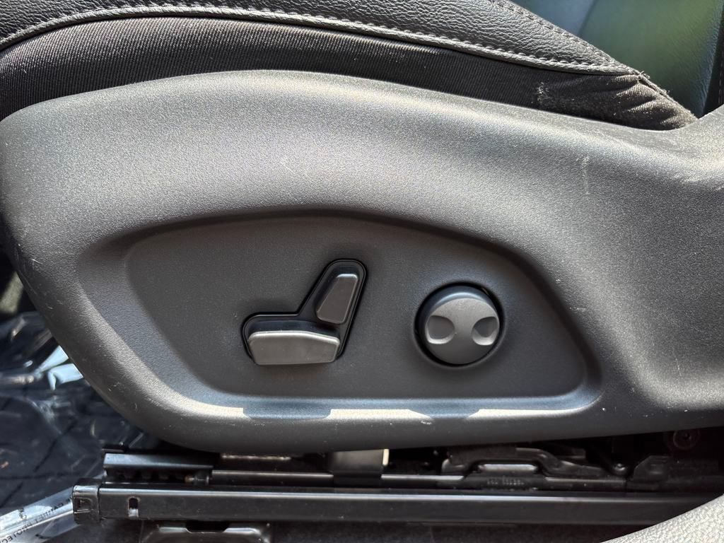 used 2023 Jeep Compass car, priced at $21,200