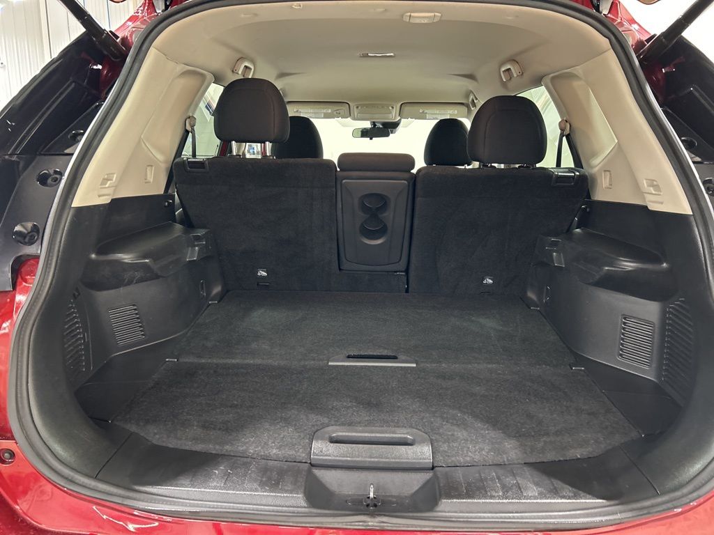 used 2019 Nissan Rogue car, priced at $17,957