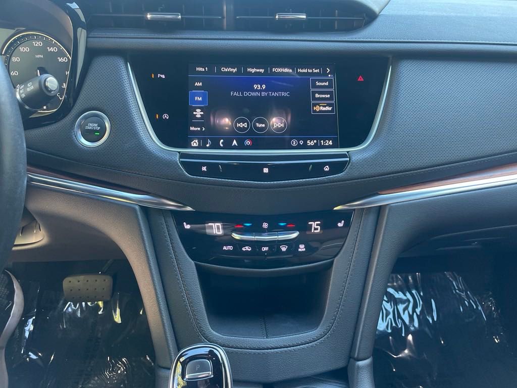 used 2021 Cadillac XT5 car, priced at $30,950