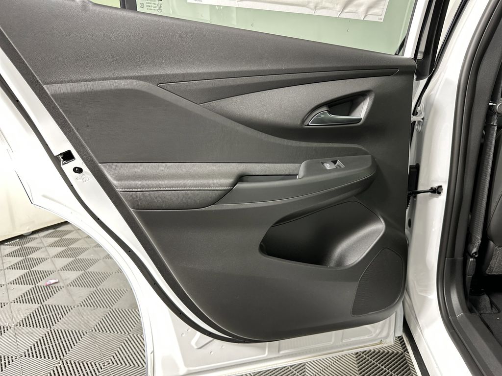 new 2025 Buick Envista car, priced at $31,685