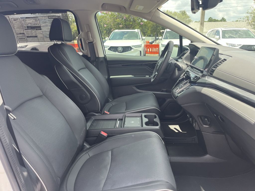 new 2025 Honda Odyssey car, priced at $50,962
