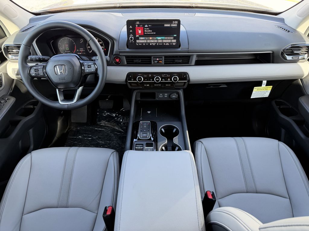 new 2025 Honda Pilot car