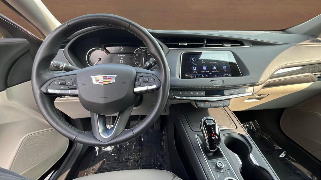 used 2022 Cadillac XT4 car, priced at $29,450