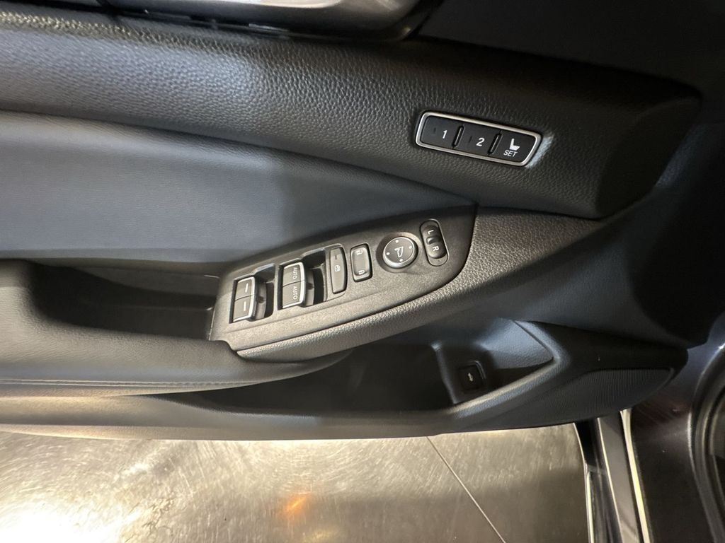 used 2022 Honda Accord Hybrid car, priced at $29,438
