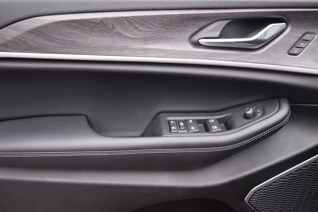 new 2025 Jeep Grand Cherokee L car, priced at $44,510