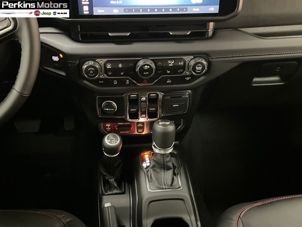 new 2025 Jeep Wrangler car, priced at $58,270