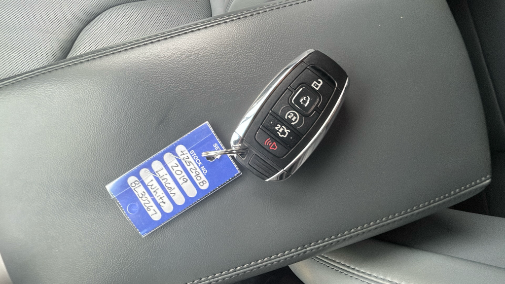used 2019 Lincoln Nautilus car, priced at $23,000