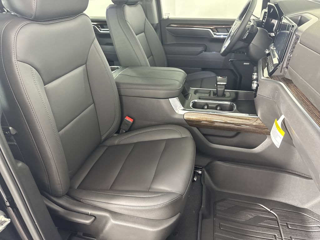 new 2025 GMC Sierra 1500 car, priced at $60,424