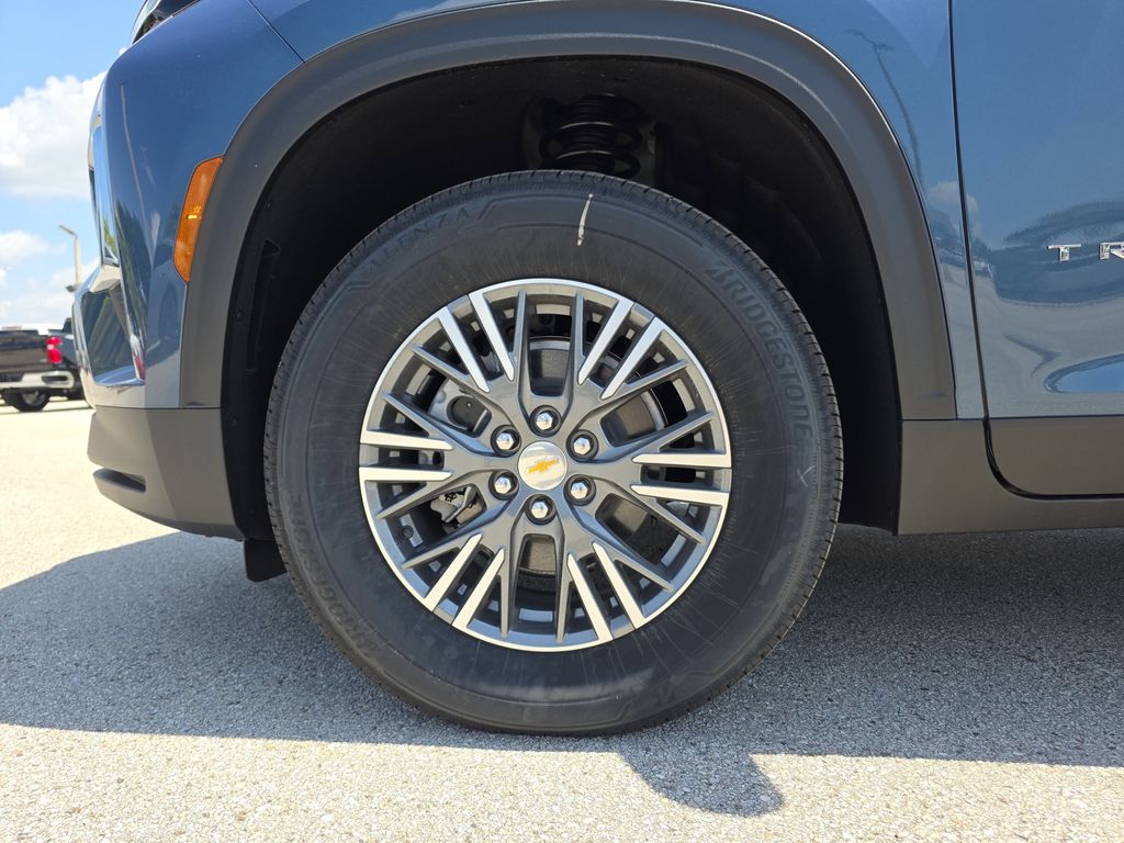 new 2025 Chevrolet Traverse car, priced at $43,066