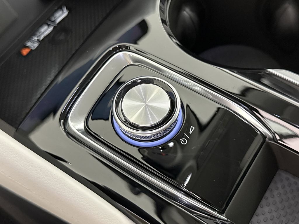 new 2025 Buick Envision car, priced at $46,695
