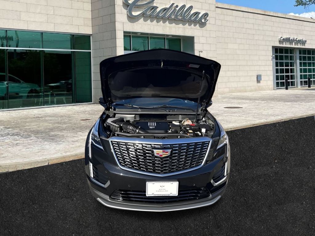 used 2022 Cadillac XT5 car, priced at $34,950