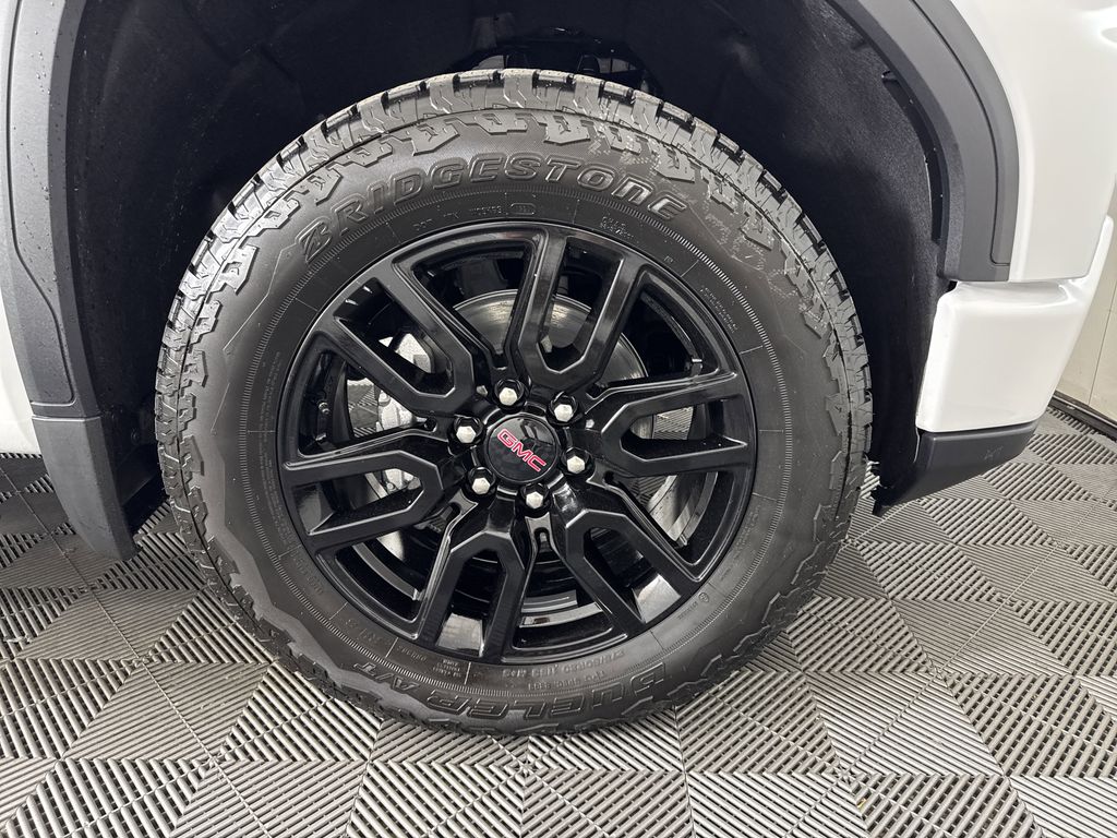 new 2025 GMC Sierra 1500 car, priced at $61,929
