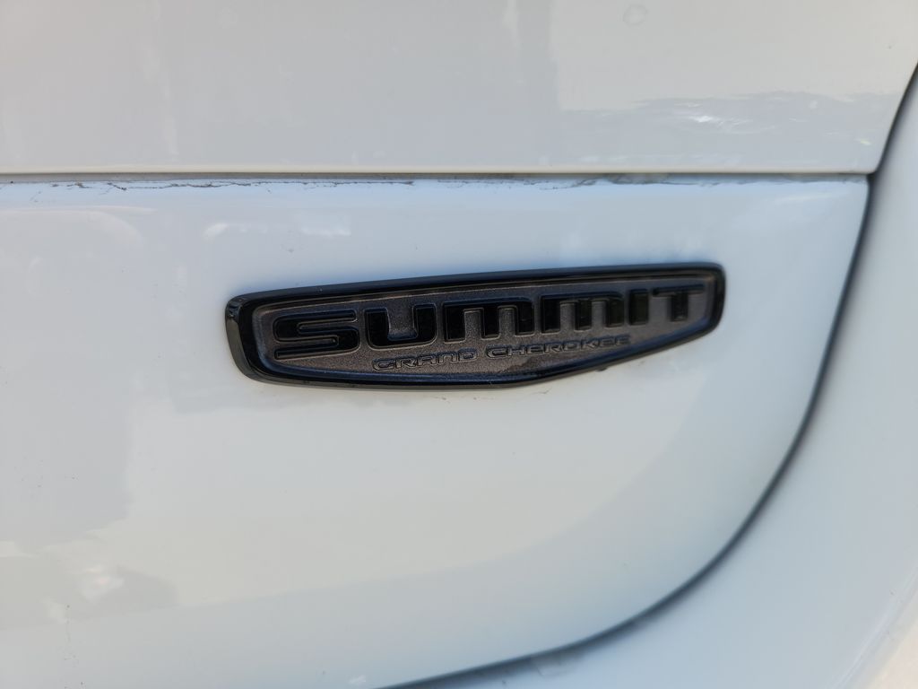 new 2025 Jeep Grand Cherokee L car, priced at $64,753